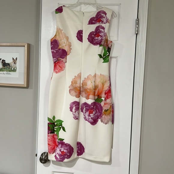 Calvin Klein floral dress - Picture 5 of 5